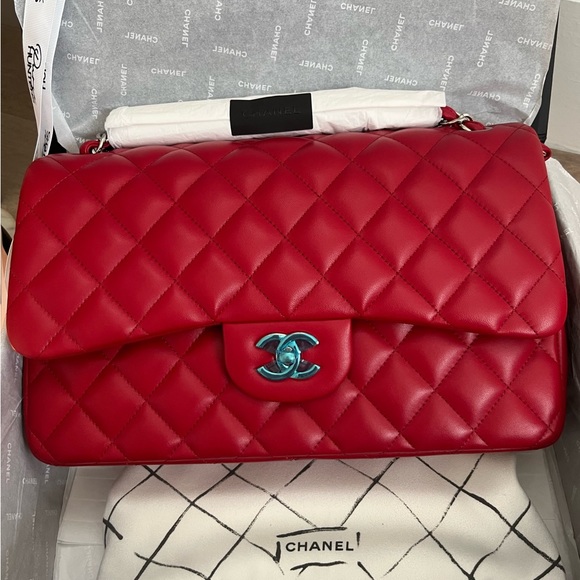 🖤SOLD ON WEBSITE🖤100% authentic CHANEL classic jumbo double flap red lambskin - Picture 4 of 9